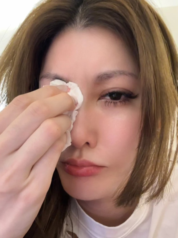 李彩樺因C朗輸波傷心