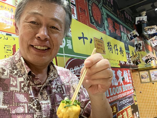 日駐港大使將離任！岡田健一留港3年熱愛港式美食走訪熟食中心歎奶油豬