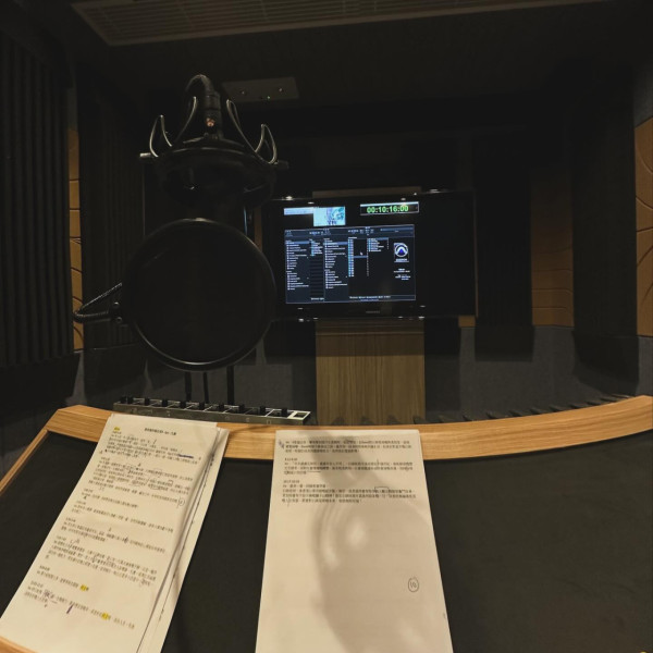 Gigi炎明熹韓國曬海量旅行靚相!多角度素顏自拍獲讚「零死角美女」