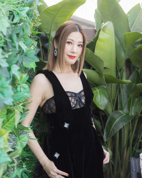 過億富商鄔友正列影視界4大美人排名！公開品評呢位TVB港姐恰到好處！網友擔心：唔驚激嬲老婆