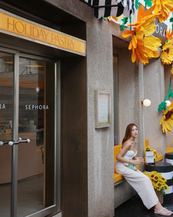 落選港姐遊瑞士泳裝曬火辣身材 被指成日去旅行：錢只係數字 