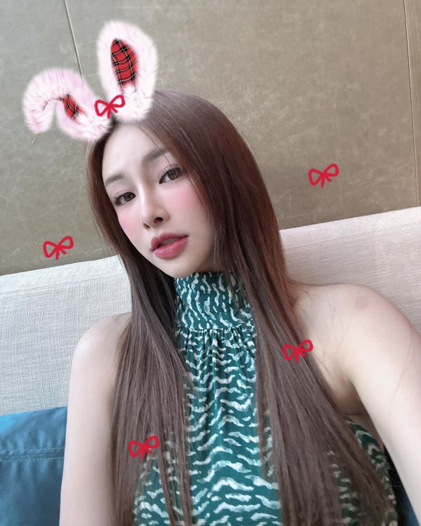 30歲前TVB女藝人蔚雨芯旅行曬長腿 擁魔鬼身材去年上榜「百大美女」 