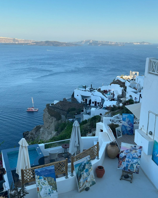 《東張西望》主持遊希臘曬比堅尼照 超火辣身材震撼網民眼球 