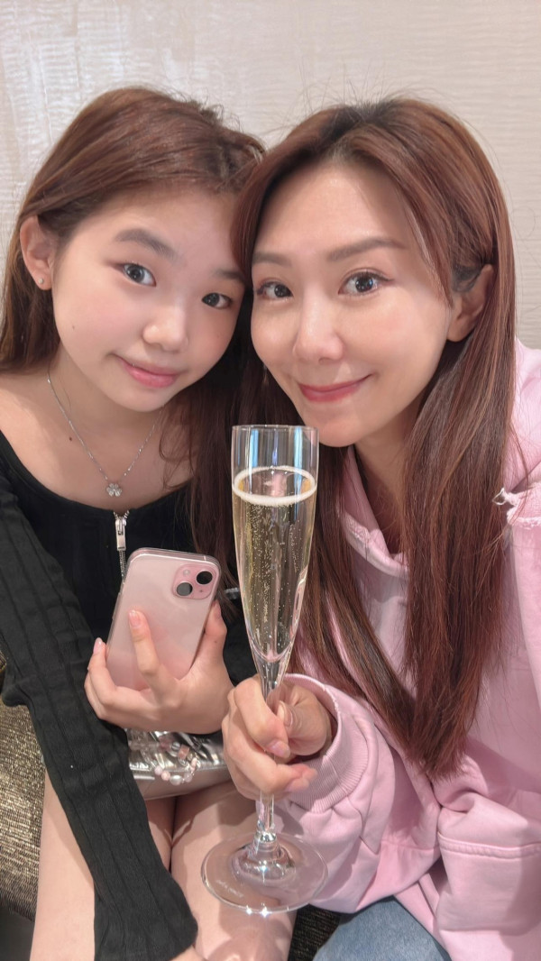 郭富城妻子方媛到埗米蘭名牌手袋即被搶 內含重要資料：還有機會找到嗎？ 