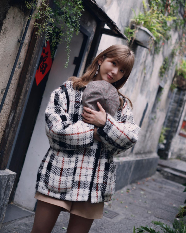 張家朗孖法籍女友蜜遊沖繩 曬石垣島打卡合照罕有放閃 