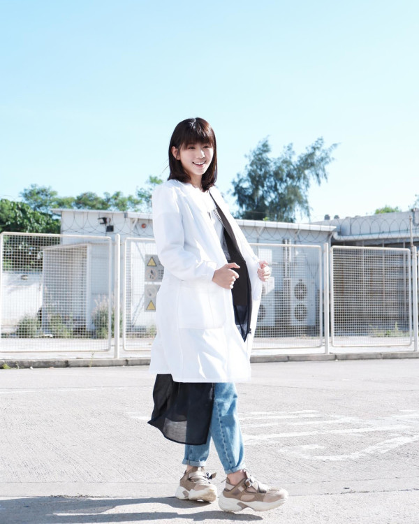 巴黎奧運｜無綫小花甫旅行相為運動員打氣 去年奉子成婚 罕曬老公甜蜜合照 