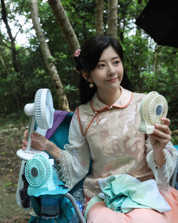 巴黎奧運｜無綫小花甫旅行相為運動員打氣 去年奉子成婚 罕曬老公甜蜜合照 