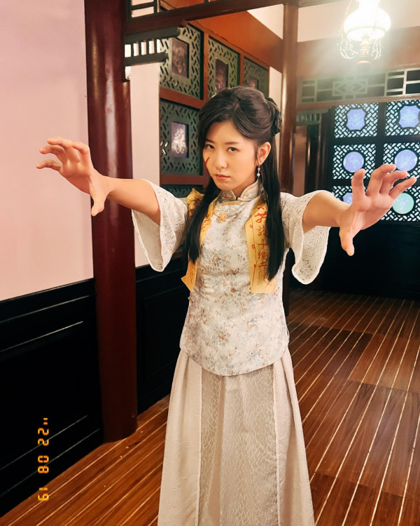 巴黎奧運｜無綫小花甫旅行相為運動員打氣 去年奉子成婚 罕曬老公甜蜜合照 