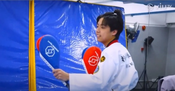 巴絲Let’s go歐｜P1X3L成員兄弟檔遊荷蘭被搭訕？ Marco胞弟原來係數學神童 智商達141 