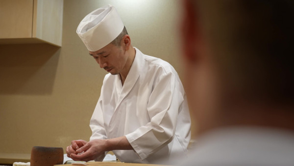 感動味蕾美食餐廳100強關西篇｜周奕瑋全新日本旅遊節目每集景點 推介必食黑毛和牛燒肉/隱世壽司店、串燒店 