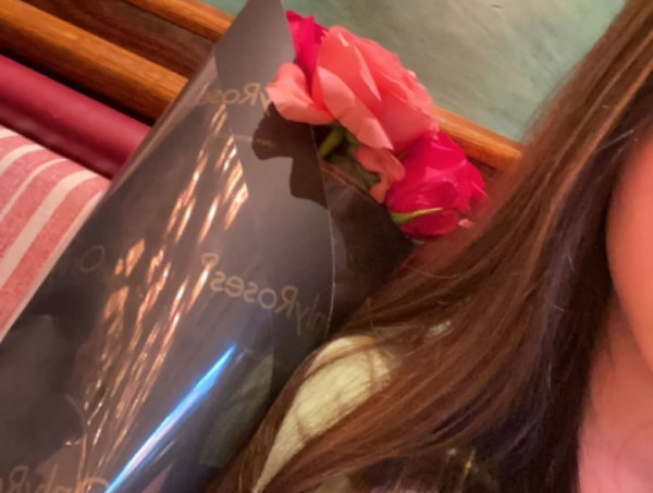 林文龍郭可盈趁暑假帶囡囡飛英國 14歲Tania亭亭玉立新造型現身