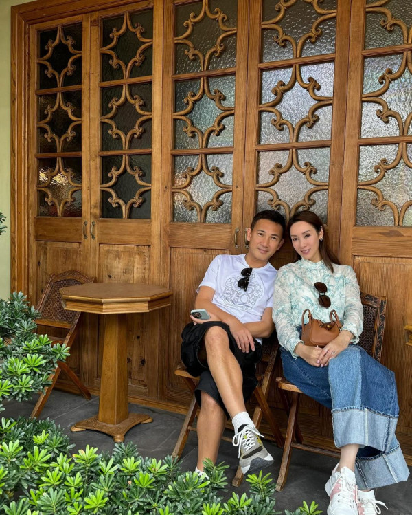 林文龍郭可盈趁暑假帶囡囡飛英國 14歲Tania亭亭玉立新造型現身