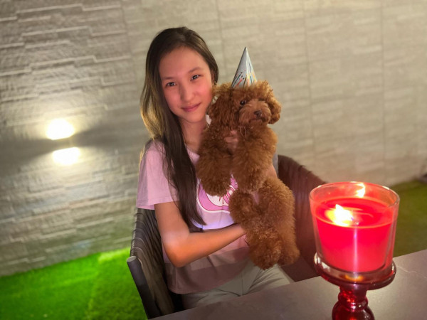 林文龍郭可盈趁暑假帶囡囡飛英國 14歲Tania亭亭玉立新造型現身