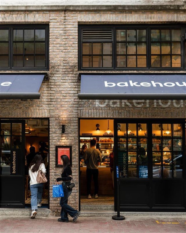 Bakehouse蛋撻代購熱潮興起 台灣女來港狂掃600件蛋撻賺差價