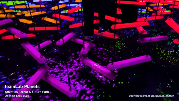 東京豐洲teamLab Planets延長至2027 新作品登場！走進水晶宇宙+光球空間 