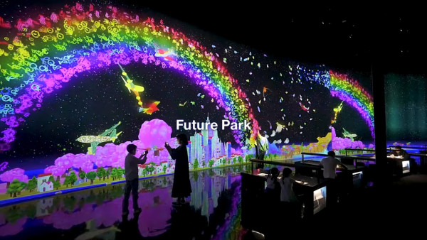 東京豐洲teamLab Planets延長至2027 新作品登場！走進水晶宇宙+光球空間 