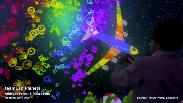 東京豐洲teamLab Planets延長至2027 新作品登場！走進水晶宇宙+光球空間 