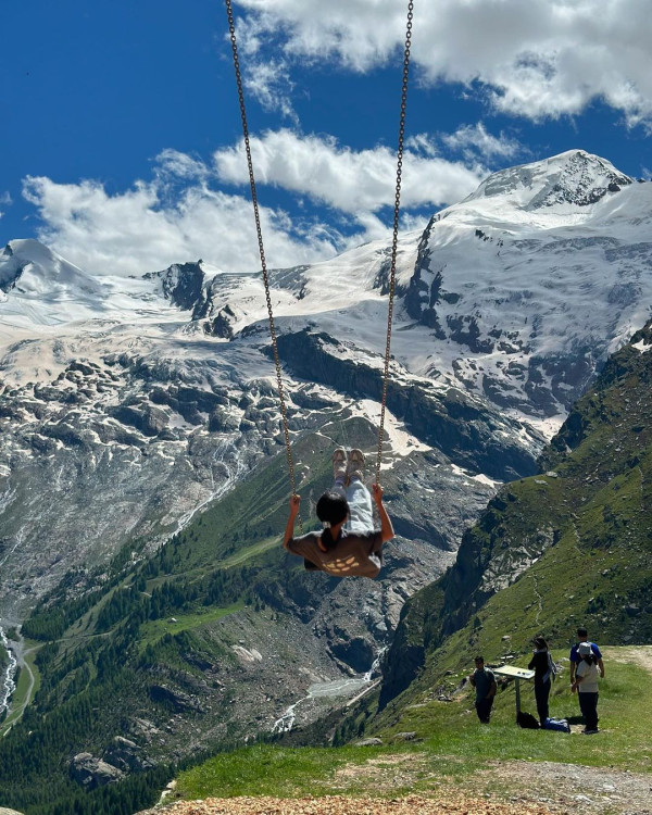 梁芷珮自爆瑞士兩奇遇 航班超賣可獲賠4位數歐羅+1晚酒店 最終一個原因say no?