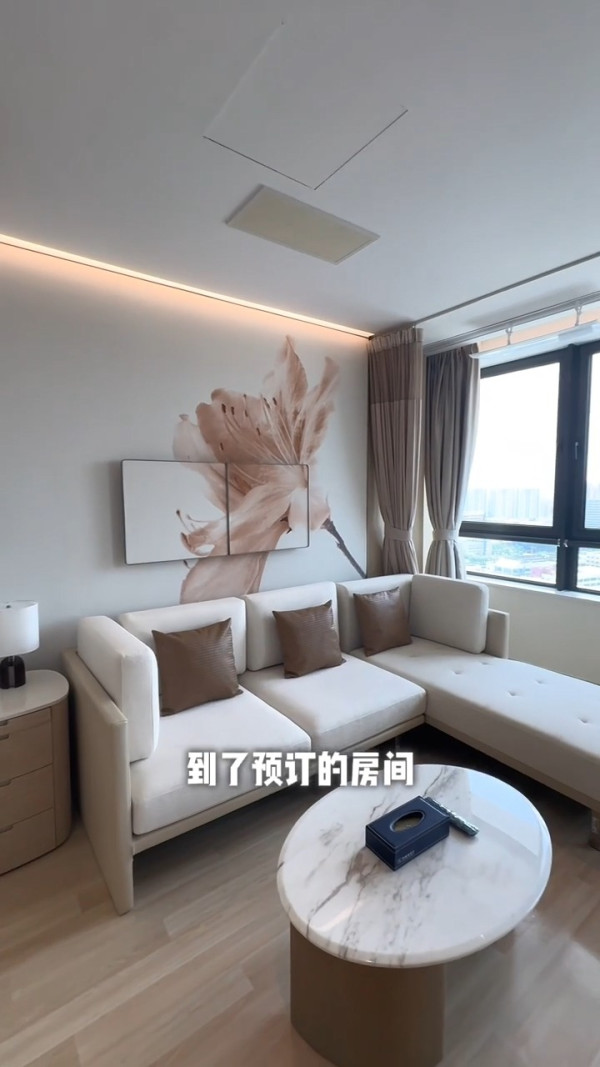 洪永城太太梁諾妍推介深圳月子中心 坐月套餐收費5位數 原來張寶兒都住過