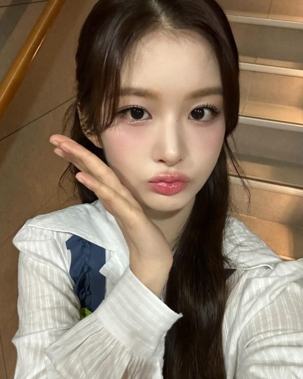 「談戀愛就完蛋了的藝人」第10位 : NMIXX 雪允