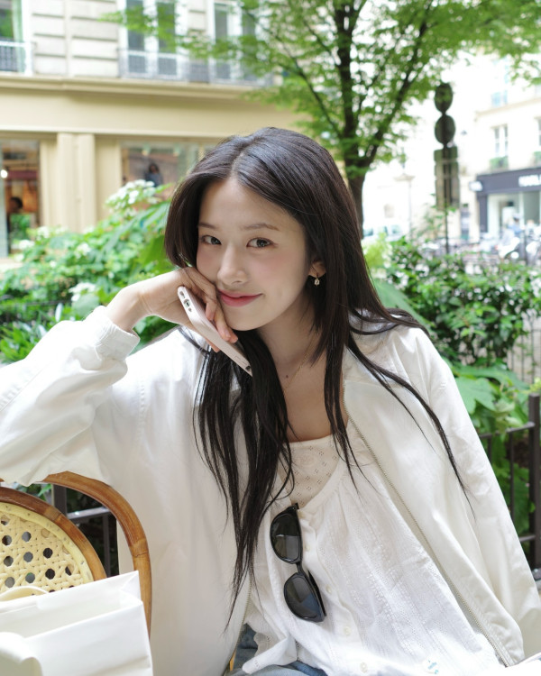 「談戀愛就完蛋了的藝人」第5位 : IVE 安俞真