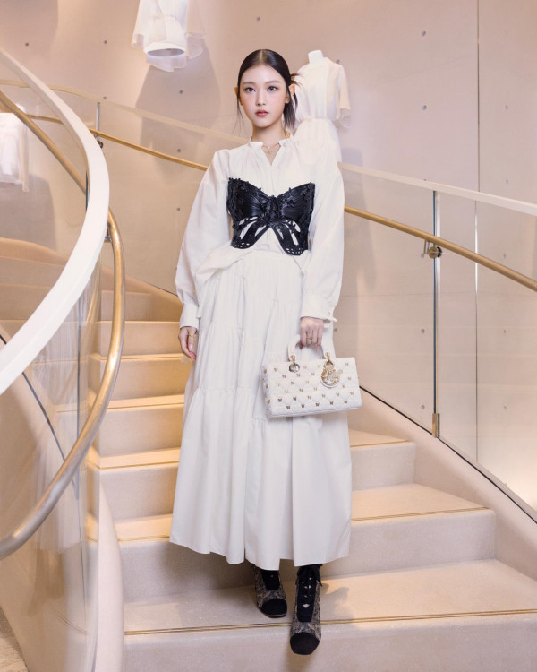 「談戀愛就完蛋了的藝人」第4位 : NewJeans Hearin