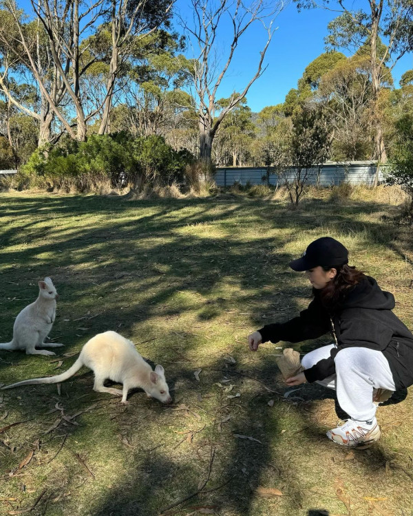 JW王灝兒遊意大利性感小背心上陣 突收Check in通知飛巴黎？真相原來是... 