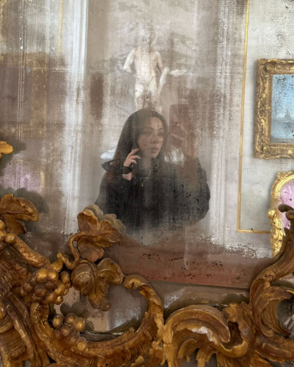 JW王灝兒遊意大利性感小背心上陣 突收Check in通知飛巴黎？真相原來是... 