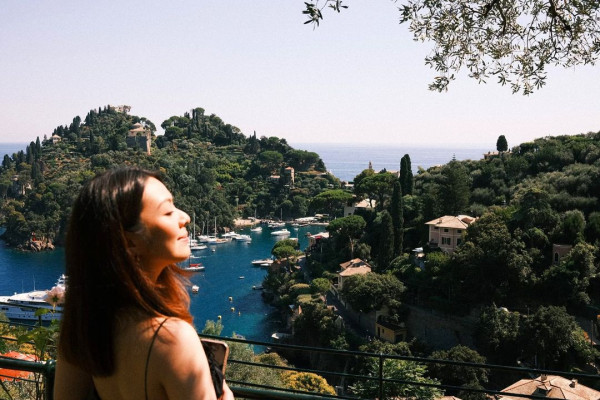 JW王灝兒遊意大利性感小背心上陣 突收Check in通知飛巴黎？真相原來是... 