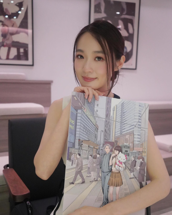 蔡潔自資六位數出港漫