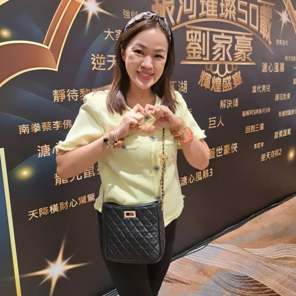 TVB「御用師奶」李漫芬哥哥原來係機師 書展出書獲全家總動員支持 