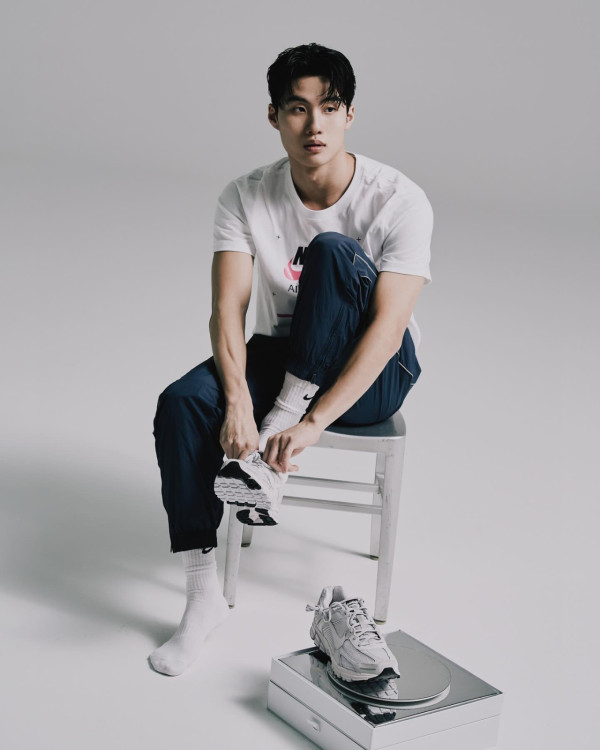 2024巴黎奧運男神運動員1. 南韓游泳選手黃宣優