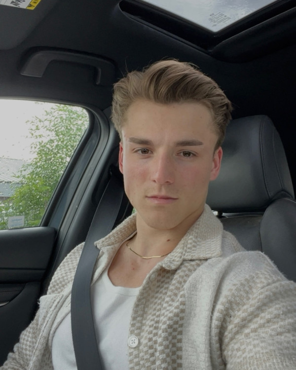 2024巴黎奧運男神運動員3. 加拿大體操運動員 Felix Dolci