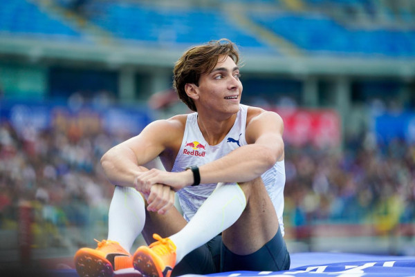 2024巴黎奧運男神運動員5. 瑞典撐竿跳飛人 Armand Mondo Duplantis