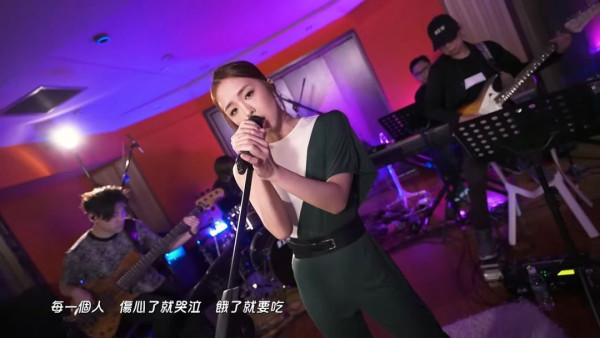 2024巴黎奧運｜無綫歌手被錯認為「劍后」江旻憓 爆媽媽狂收恭喜訊息：話多謝我栽培 