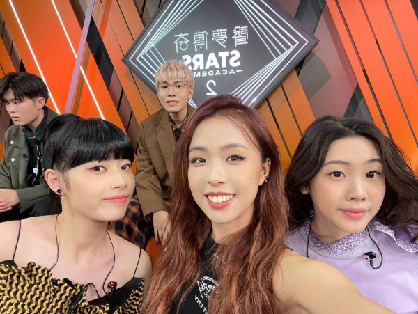 2024巴黎奧運｜無綫歌手被錯認為「劍后」江旻憓 爆媽媽狂收恭喜訊息：話多謝我栽培 