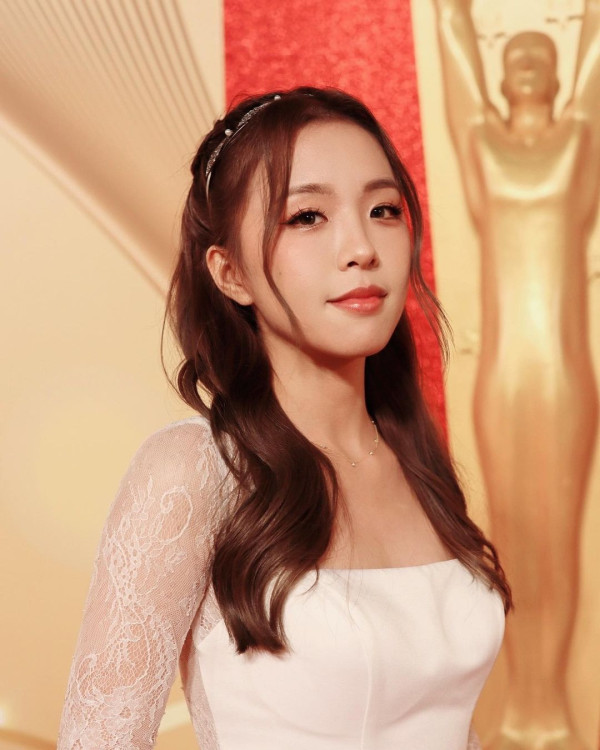 2024巴黎奧運｜無綫歌手被錯認為「劍后」江旻憓 爆媽媽狂收恭喜訊息：話多謝我栽培 