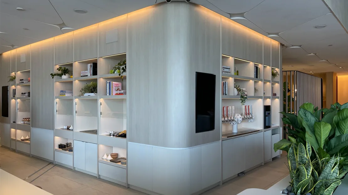 港男做錯1事被惡作劇取消機票 航空公司咁處理結局反轉 揚言回港會報警！ 