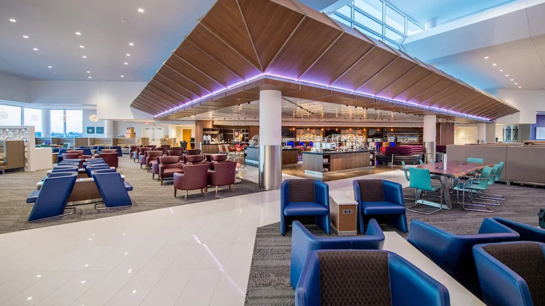 港男做錯1事被惡作劇取消機票 航空公司咁處理結局反轉 揚言回港會報警！ 