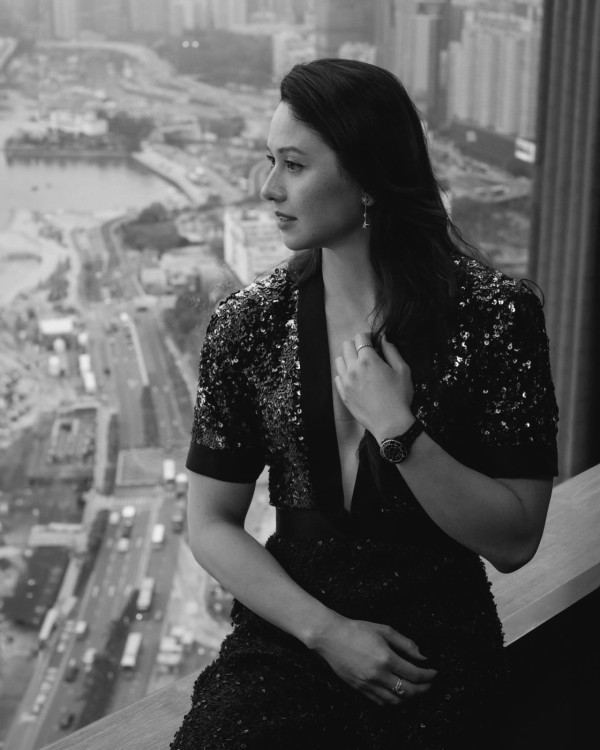 奧運選手紅毯造型|2. 何詩蓓