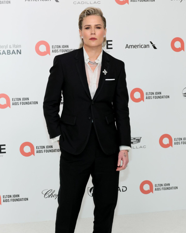 奧運選手紅毯造型|4. Ashlyn Harris