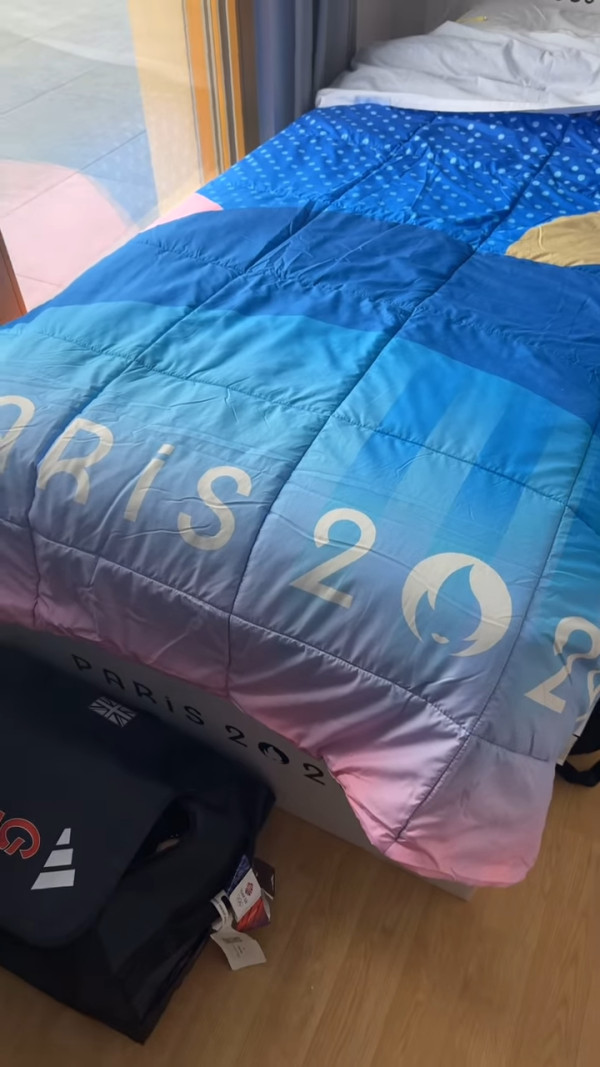 奧運村紙板床為禁慾而設？英國跳水王子Tom Daley開箱實測 