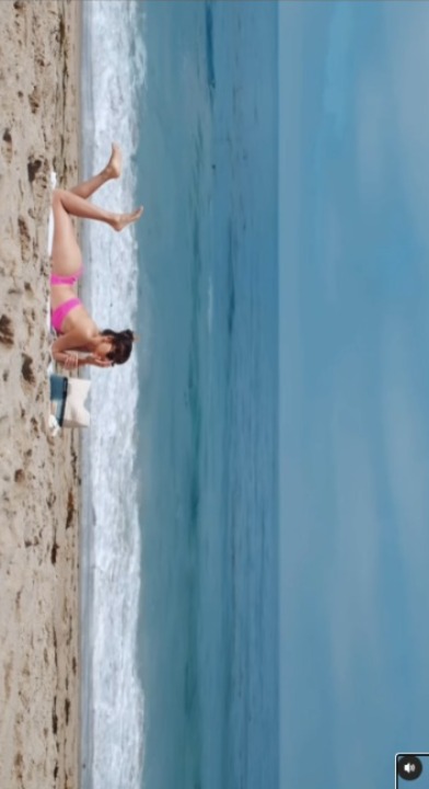 「大表嫂」李炘頤美國比堅尼曬零贅肉身材 撇甩男友Stanley 與TVB藝人好友遊迪士尼 