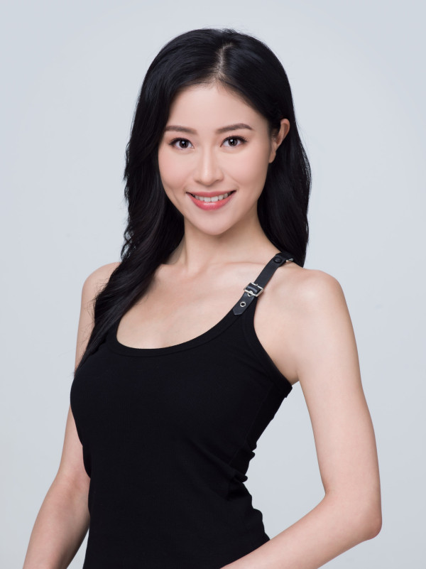 香港小姐2024｜15強佳麗官方黑白背心造型照一覽 最新宣傳片模擬港姐奪冠畫面