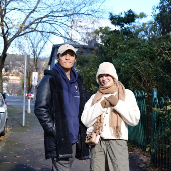 馬德鐘父子遊佛山被網友巧遇 兒子馬在驤外貌再成焦點 被嘲反似老竇 