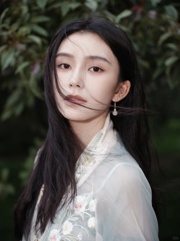 「最被低估港姐季軍」激罕性感現身TVB 一年蒲頭一次！網民驚訝：咁靚竟然唔紅