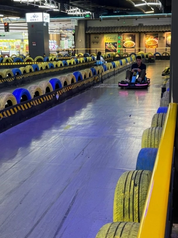 前TVB藝人陳智燊分享首次「港車北上」 稱珠海揸車與歐洲相似無難度 