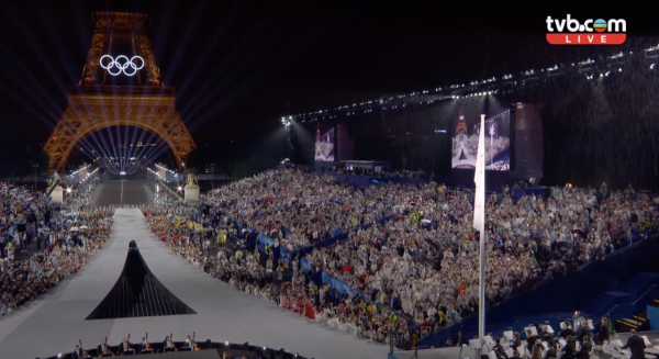 巴黎奧運｜開幕禮發生2大國際級尷尬場面！五環旗倒掛、南韓代表團變北韓 