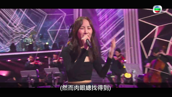 聲夢小花放棄美國升學照去旅行 狂甫當地打卡照曬香肩小蠻腰