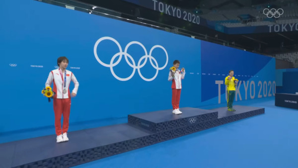 在東京奧運之前，全紅嬋從未參加過國際賽事，結果一鳴驚人奪得金牌。（影片截圖）